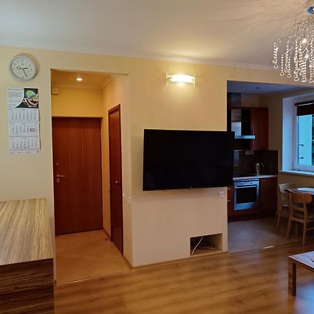 ריגה Quiet Dzelzavas Street Apartment מראה חיצוני תמונה